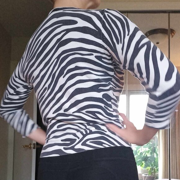 Zebra print cardigan - size Medium - Picture 3 of 5